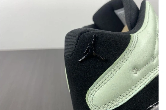 Cheap EP  Low DM0803-300 Single's Retro 13 Day Air (2021) DM0803-300 Jordan 0306